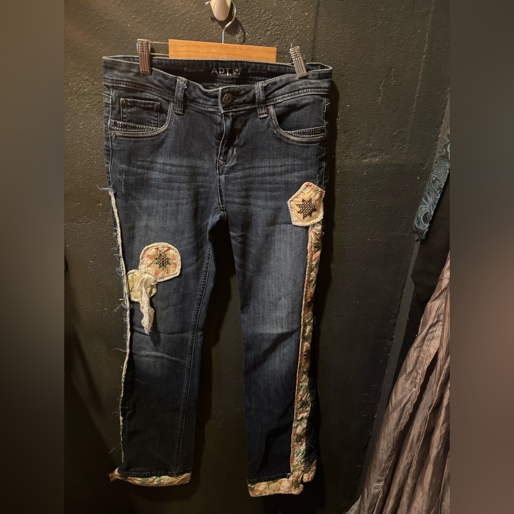 Apt 9 Women's Dark Blue Bootcut Jeans with Embroidered Patches Size 6